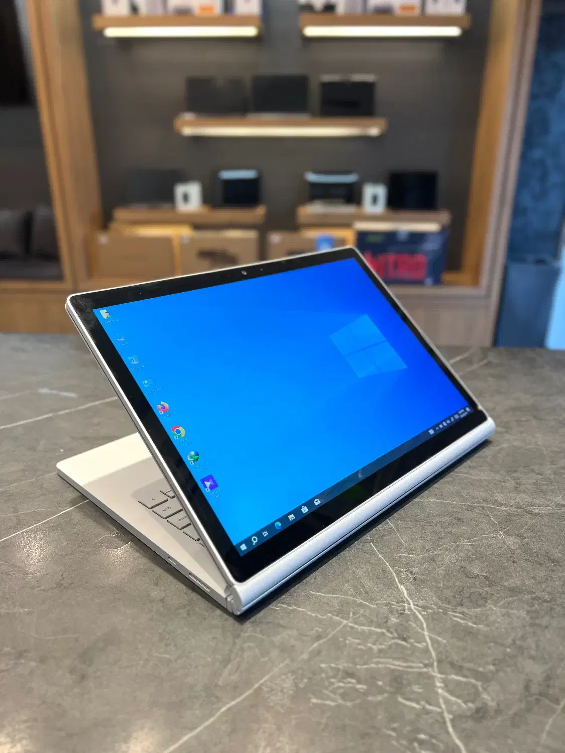 SURFACE BOOK 2|رایانه همراه|گله دار, |دیوار