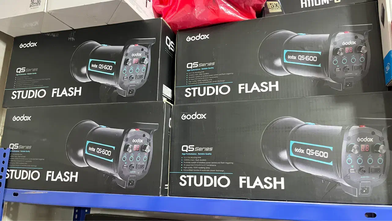 فروش فلش عکاسی استودیویی|دوربین عکاسی و فیلم‌برداری|شهرکرد, |دیوار