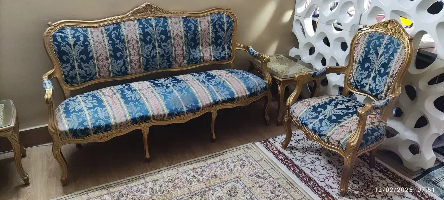 مبل استیل طلایی سرمه ای کلاسیک سلطنتی|مبلمان خانگی و میز عسلی|تهران, شهرک شهید باقری|دیوار