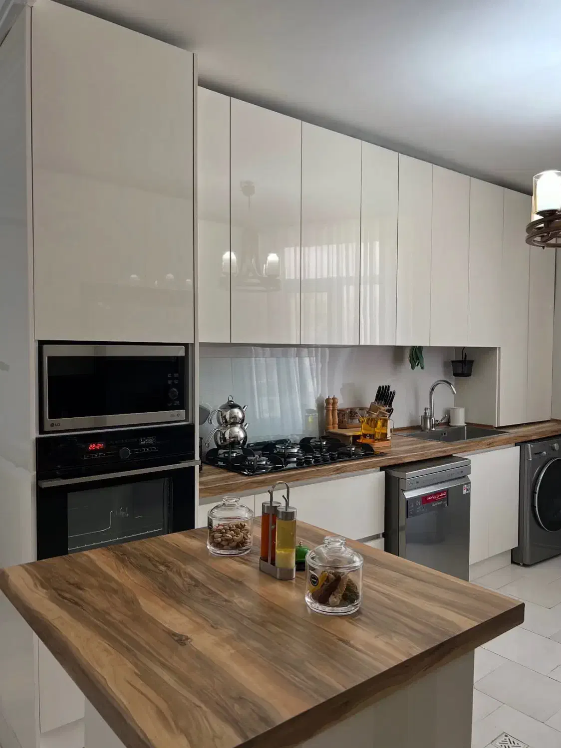 واحد یک خوابه خوش نقشه و بسیارتمیز با آسانسور|اجارهٔ آپارتمان|تهران, ستارخان|دیوار