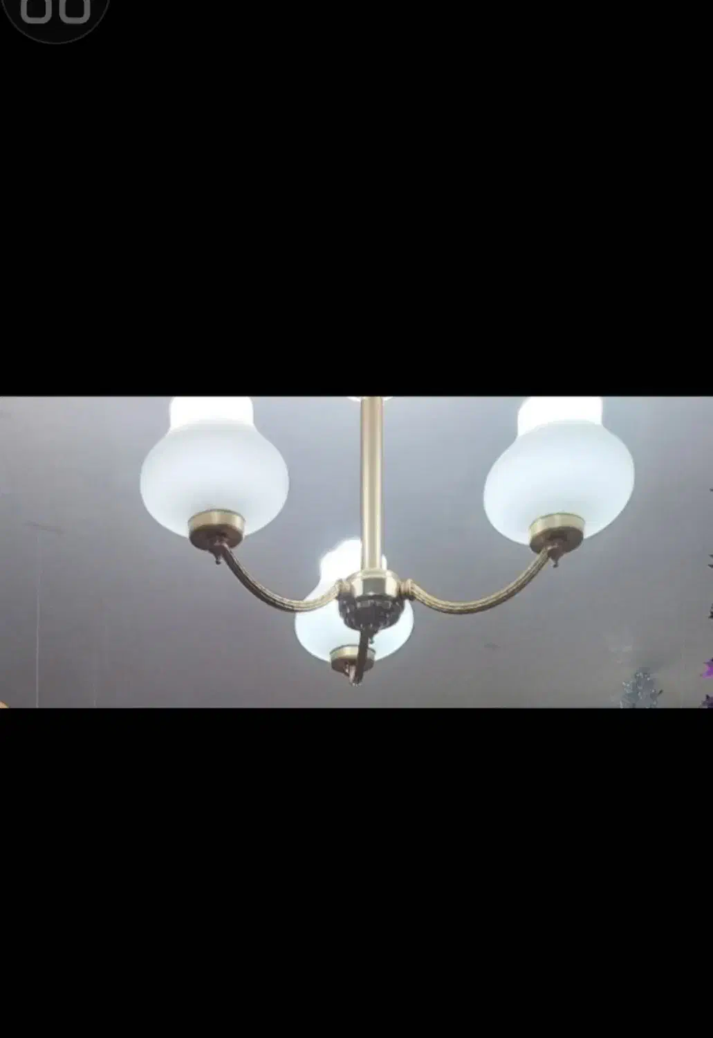 لوستر سه شاخه طلایی|لوستر و چراغ آویز|اهواز, کوی باهنر|دیوار