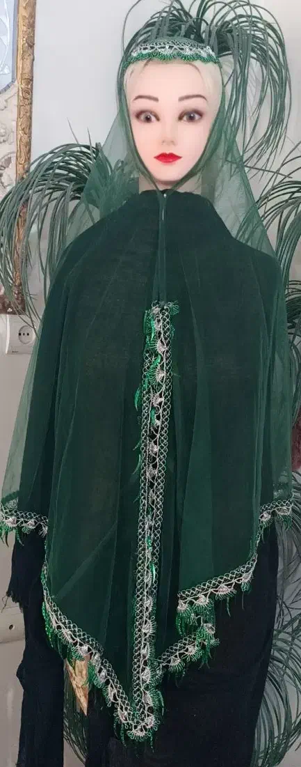 چهار قد محلی . لری و ترکی|لباس|شیراز, بریجستون|دیوار