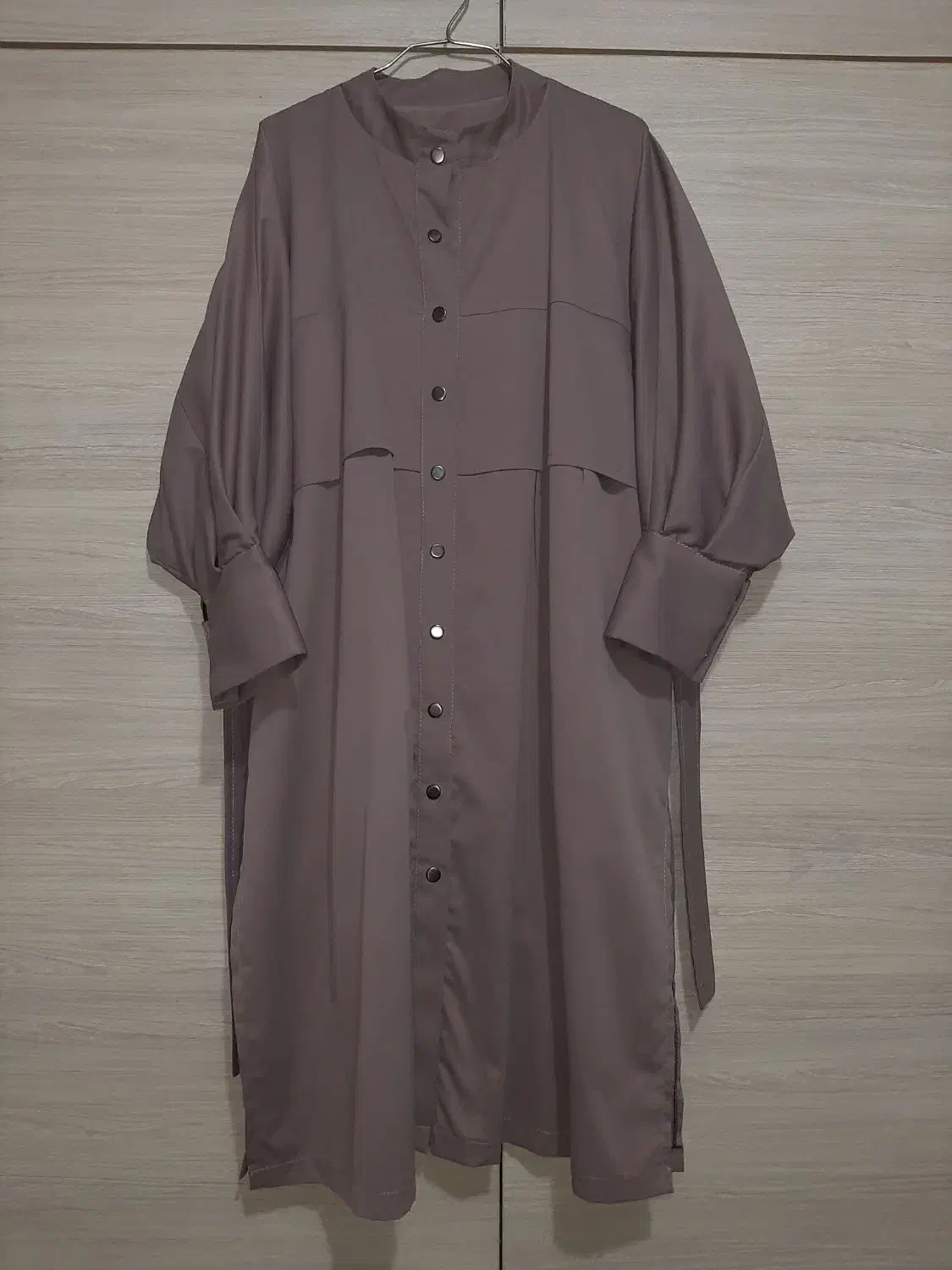 بارونی|لباس|اراک, |دیوار