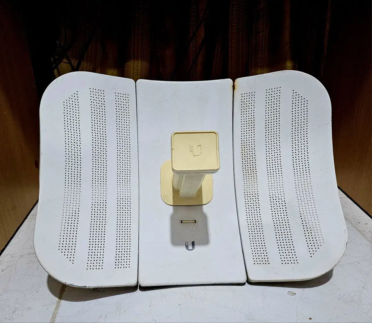 آنتن رادیویی اینترنت پر سرعت lightbeam یوبیکیوتی|مودم و تجهیزات شبکه|لاهیجان, شیشه گران|دیوار