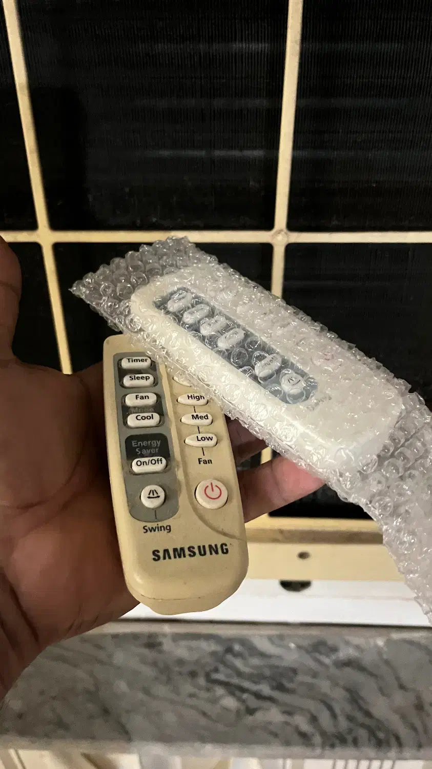 فروش کولر پنجره ای سامسونگ|کولر گازی و فن‌کوئل|رشت, چله خانه|دیوار