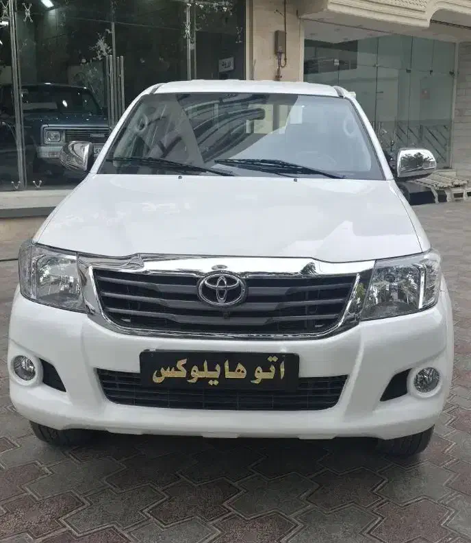 تویوتا هایلوکس ۲۰۱۴ دیزلی|خودرو سواری و وانت|اصفهان, شهید رجایی|دیوار