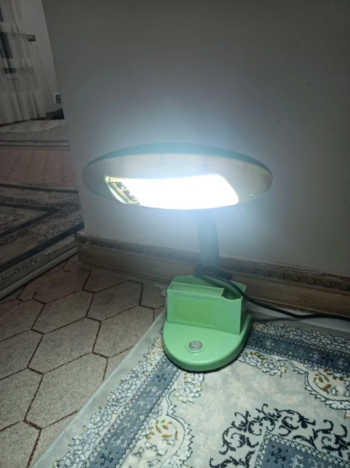 چراغ مطالعه|چراغ خواب و آباژور|اردبیل, |دیوار