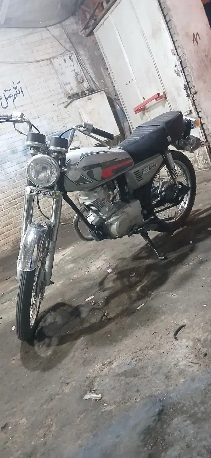 موتور ۱۲۵|موتورسیکلت|رفسنجان, |دیوار