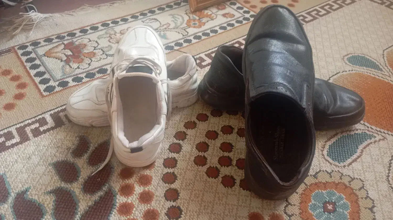 شیش عدد پشتی|پشتی|کرمانشاه, |دیوار