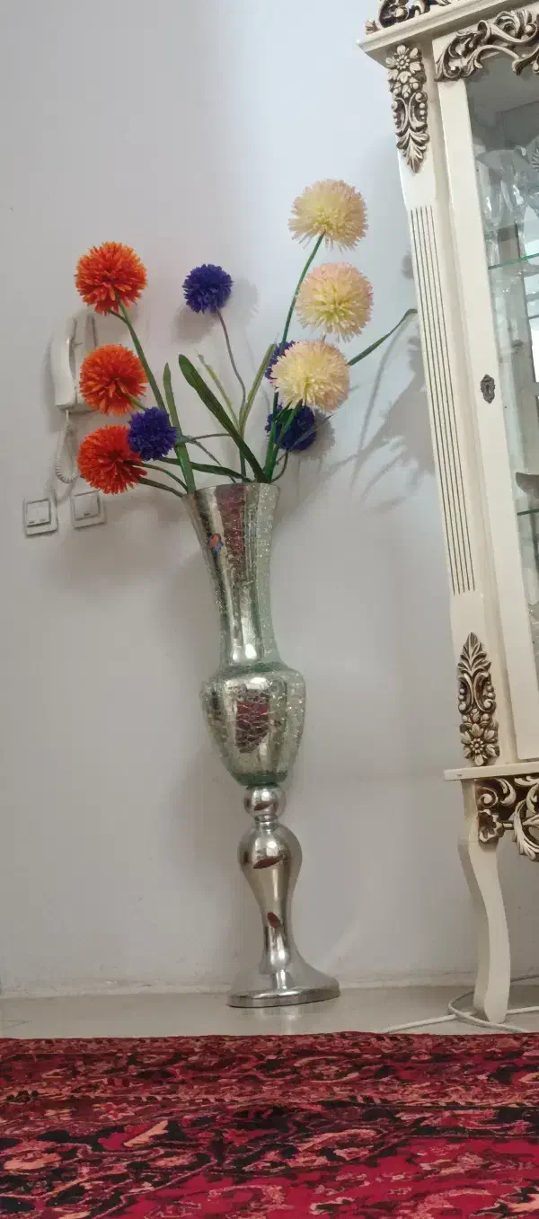 گل و گلدان۷۰۰ تومان|گل مصنوعی|هشتگرد, شهرک پارسیان|دیوار