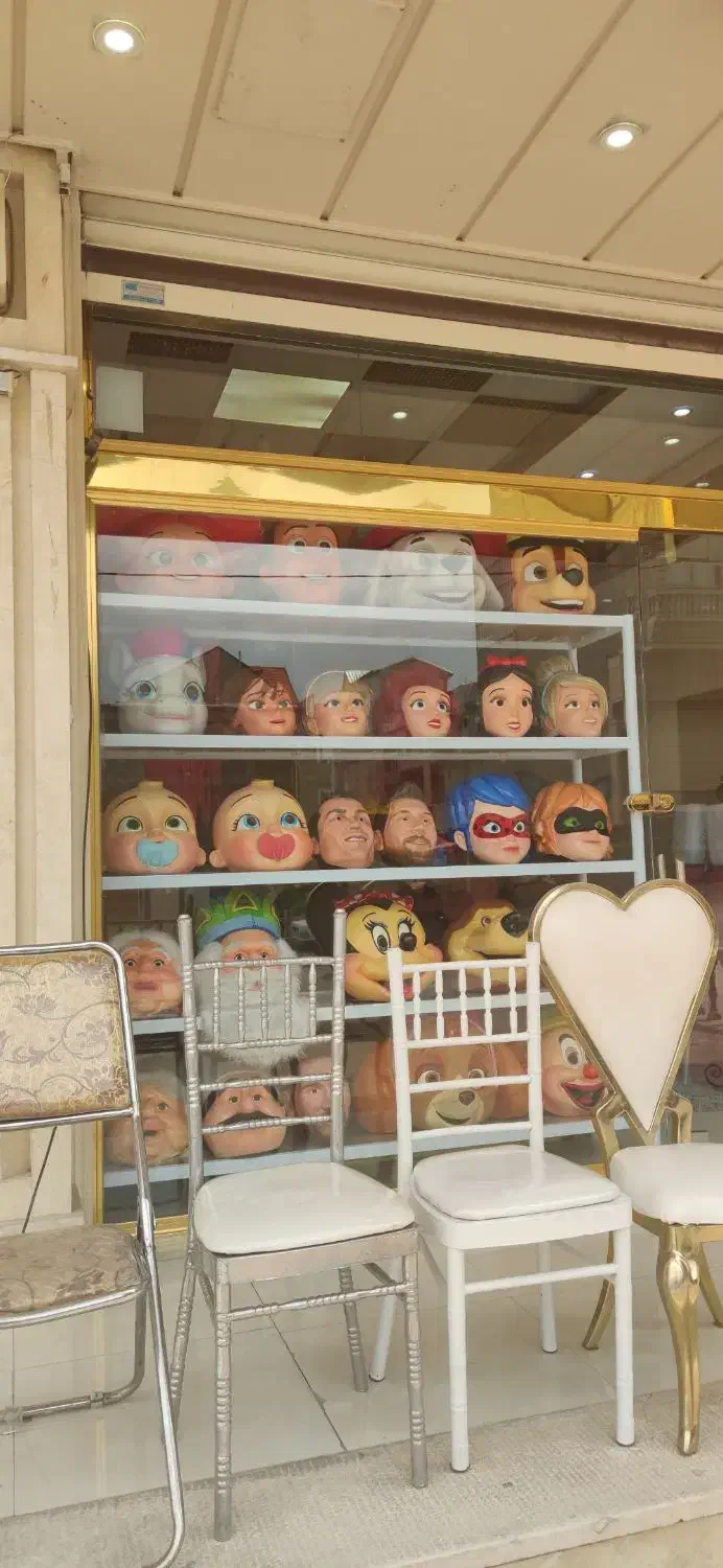 عروسک تن‌پوش ،بادکنک آرایی،میزصندلی،باند،رقص نور|خدمات پذیرایی، مراسم|ارومیه, |دیوار