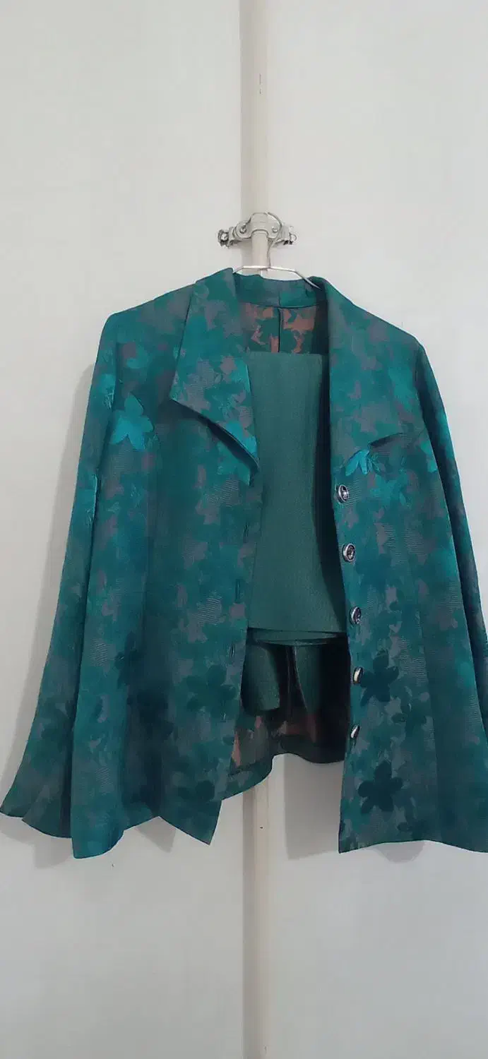 انواع لباس در حد نو  قیمت مناسب|لباس|الوند, |دیوار