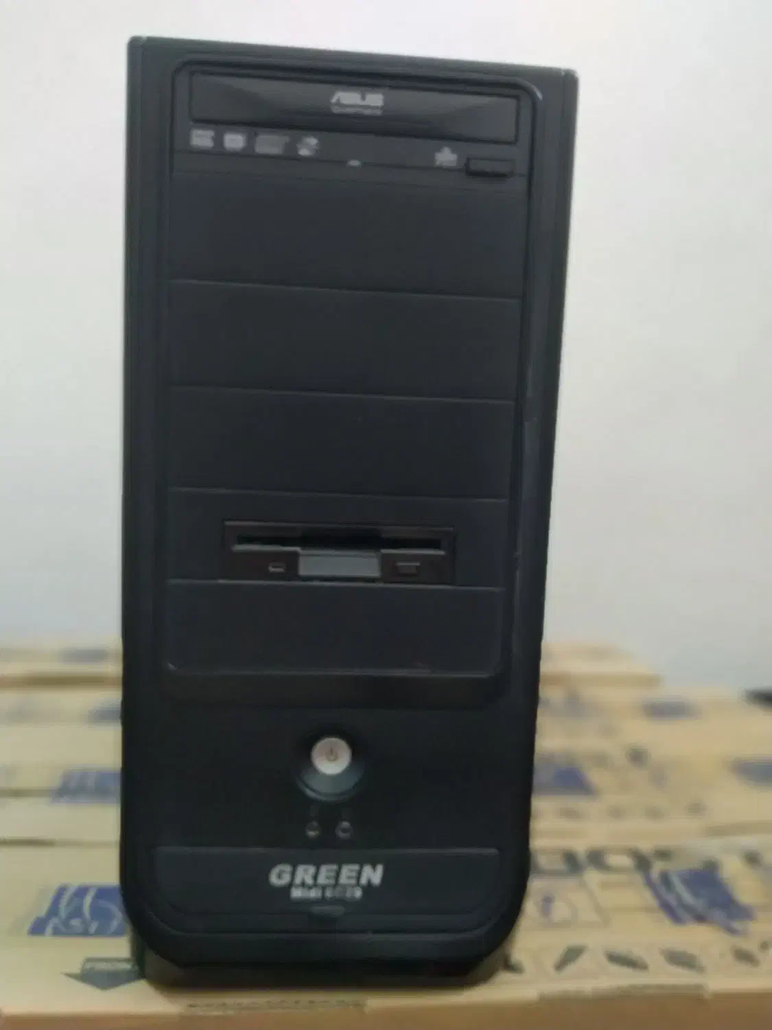 کامپیوترگیمینگ|رایانه رومیزی|ایلام, |دیوار