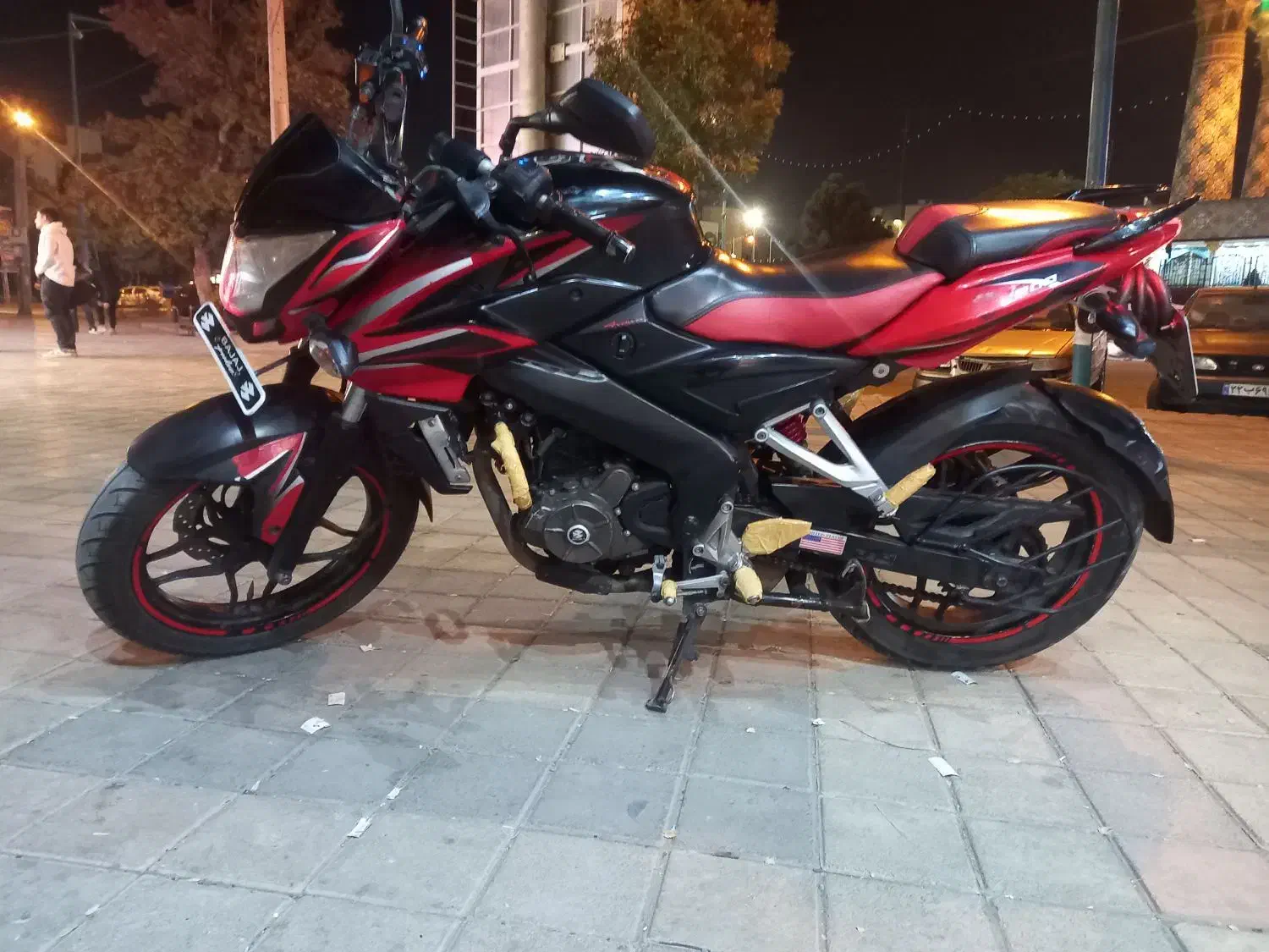 ns200 ۹۴|موتورسیکلت|همدان, |دیوار