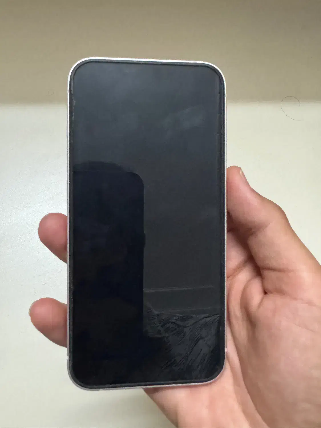 iPhone 13 normal|موبایل|لامرد, |دیوار