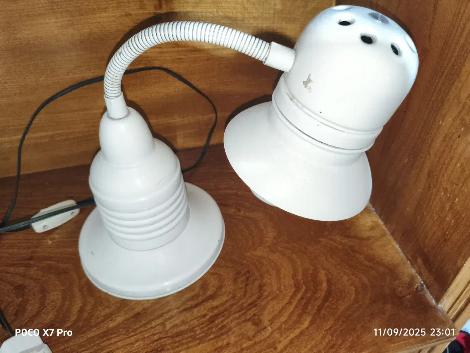 چراغ مطالعه سفید بدون مشکل|لامپ و چراغ|اصفهان, سرتاوه|دیوار