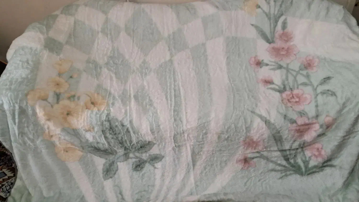 یک نفره و دو نفره دولایه ژاپنی هر رو طرح متفاوت|رختخواب، بالش، پتو|هشتگرد, هشتگرد قدیم|دیوار