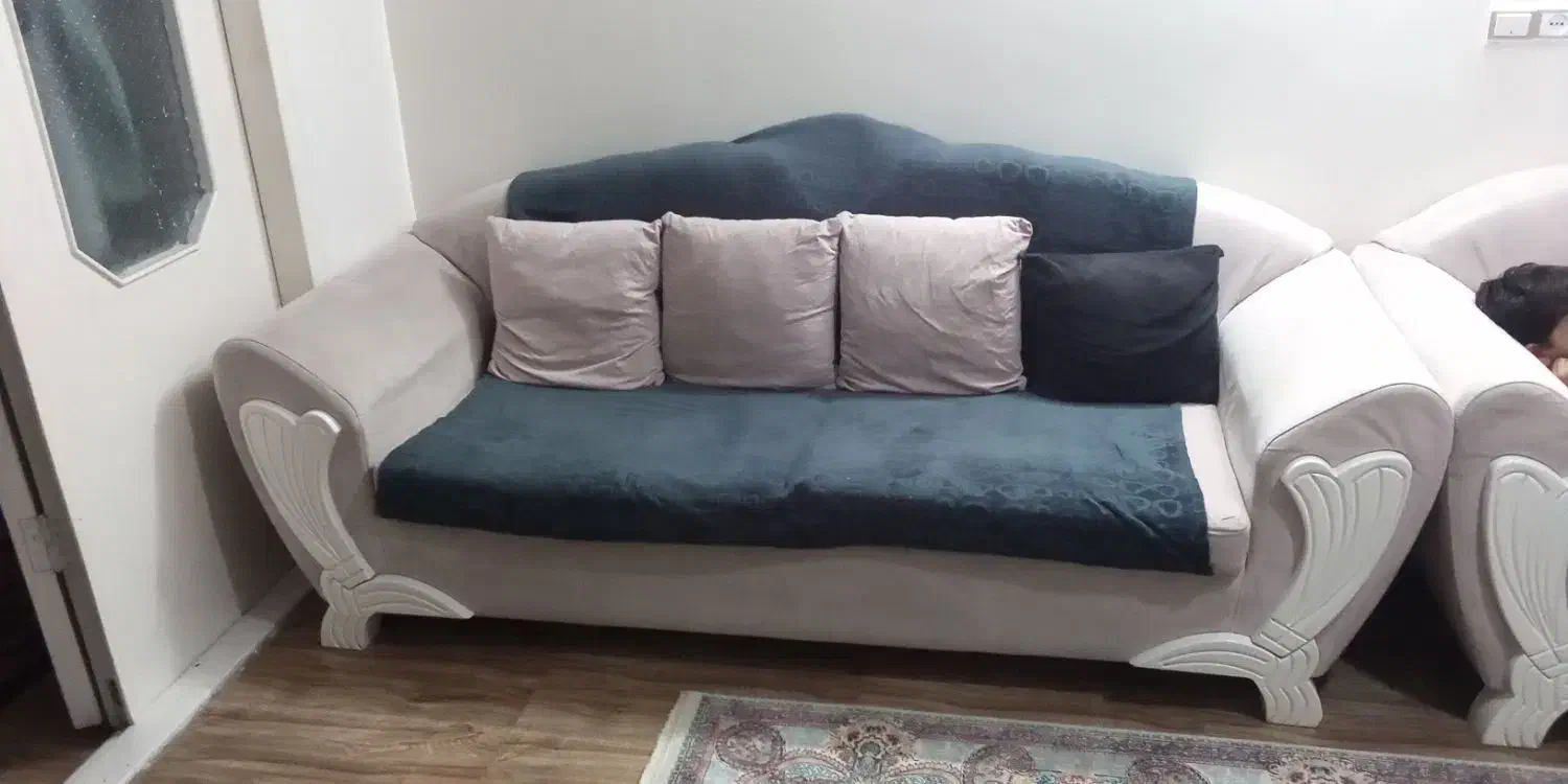 مبل هفت نفره|مبلمان خانگی و میز عسلی|بهار, |دیوار