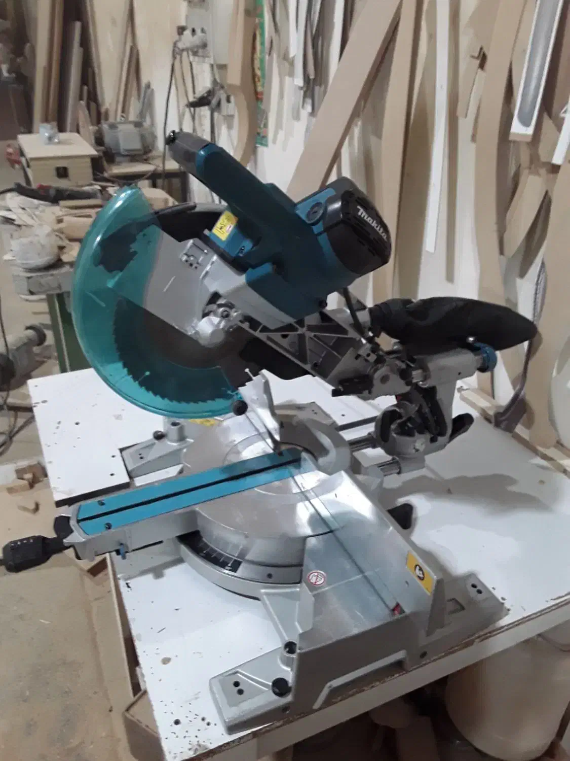 فارسی بر ماکیتا|ابزارآلات|پردیس, شهرک صنعتی کمرد|دیوار