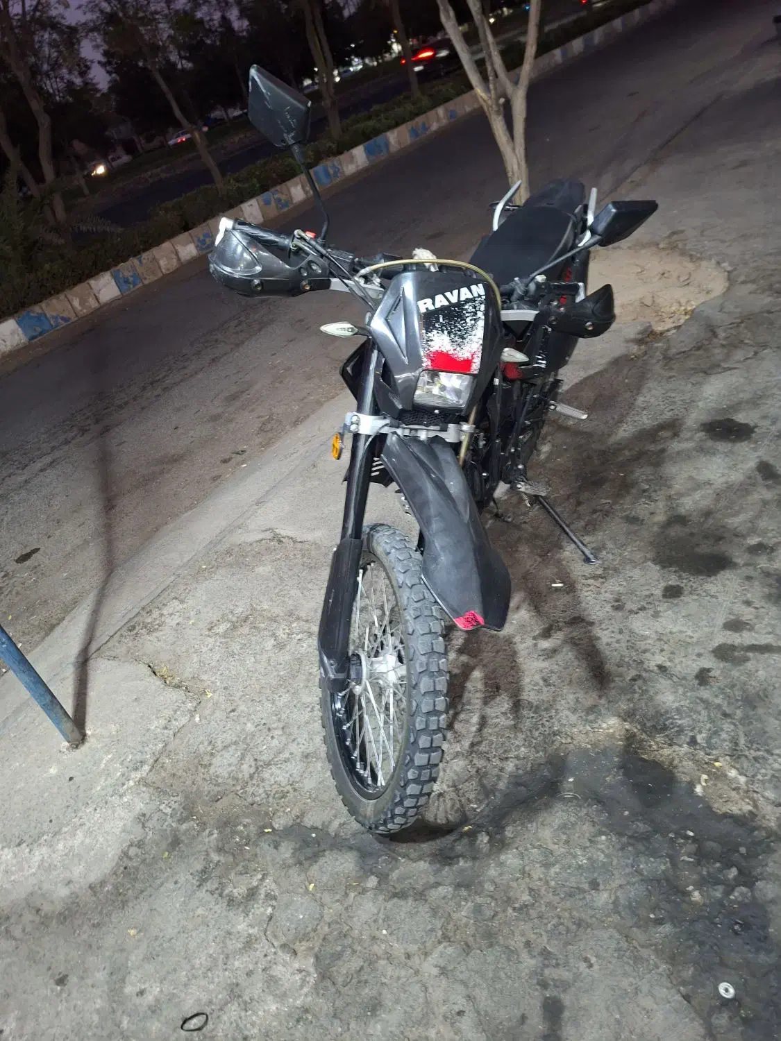 تریل روان۲۰۰|موتورسیکلت|کاشان, عربها|دیوار