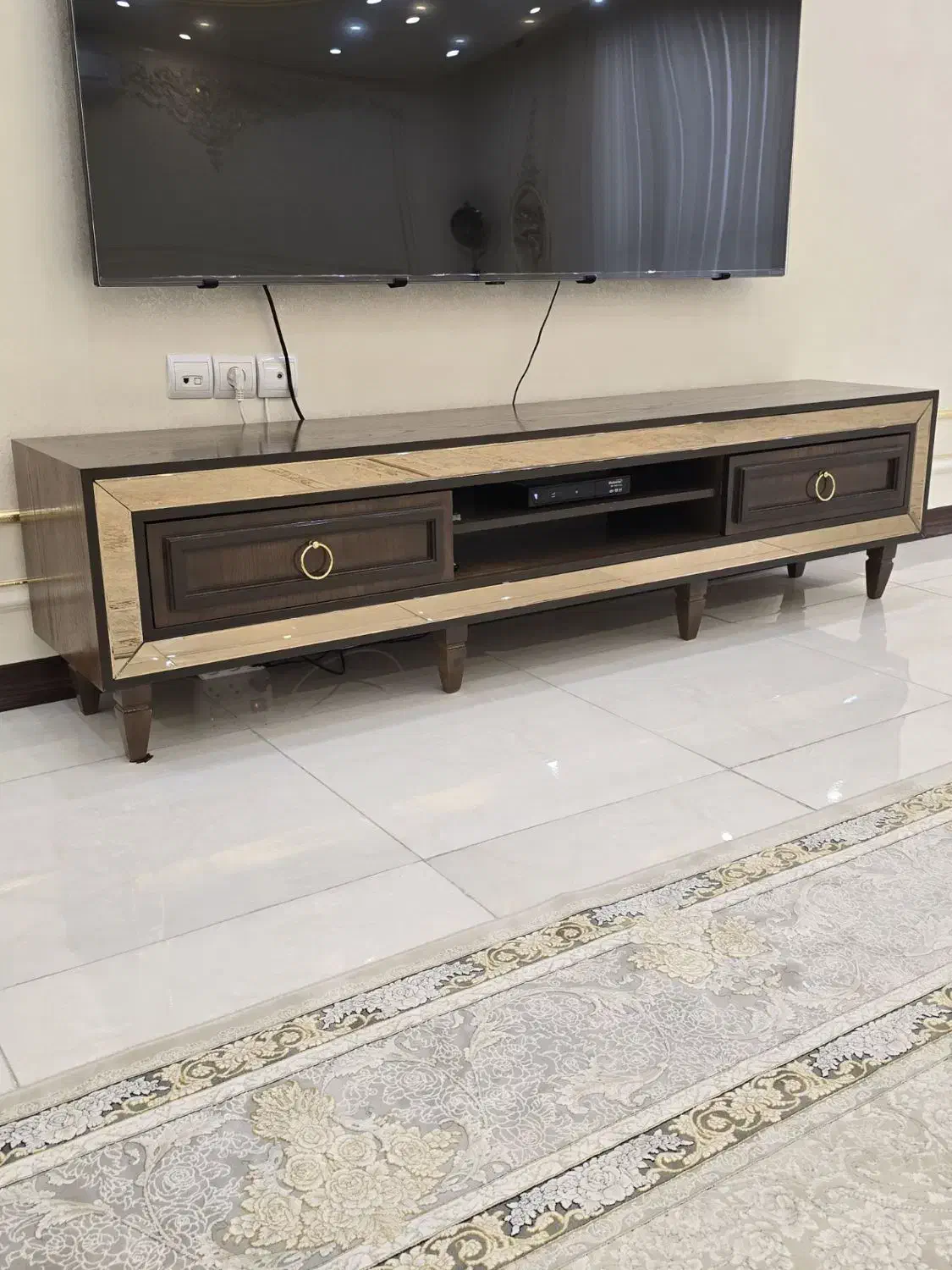 میز کنسول ، میز تلوزیون|بوفه، ویترین، کنسول|نسیم‌شهر, |دیوار