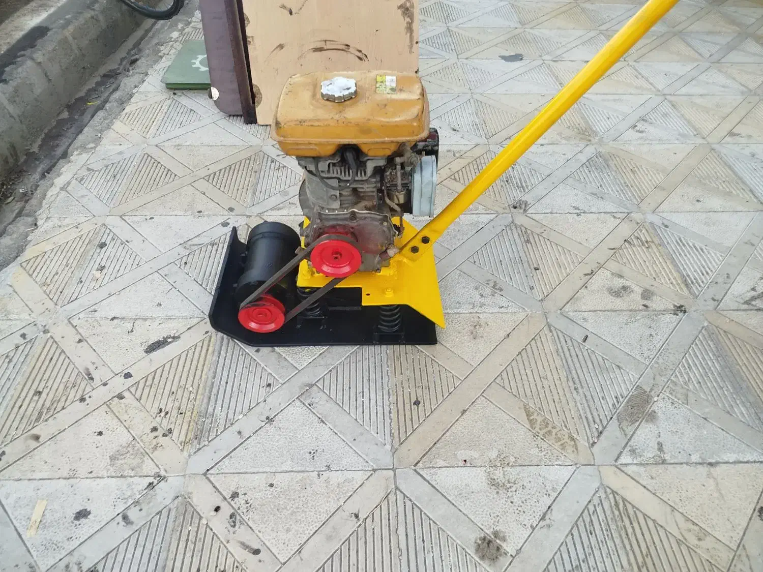 کمپوکتور|ماشین‌آلات صنعتی|اهر, |دیوار