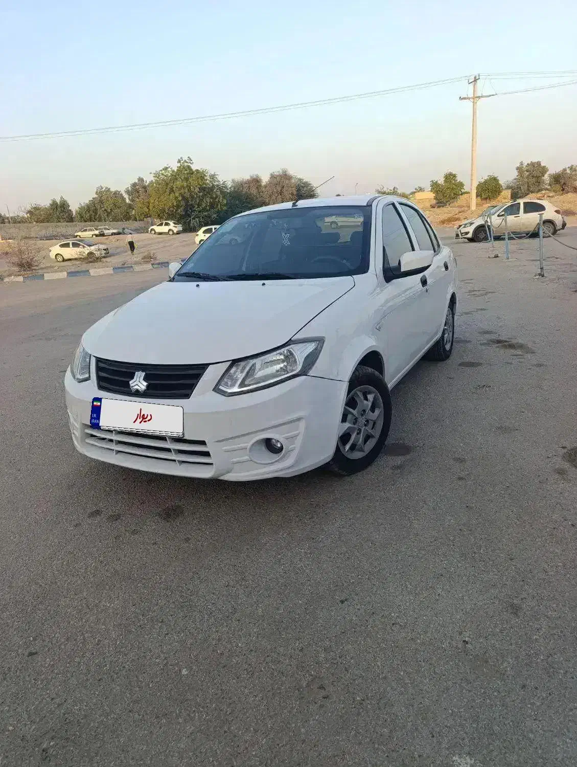 ساینا ۹۹سفید|خودرو سواری و وانت|بندرعباس, |دیوار