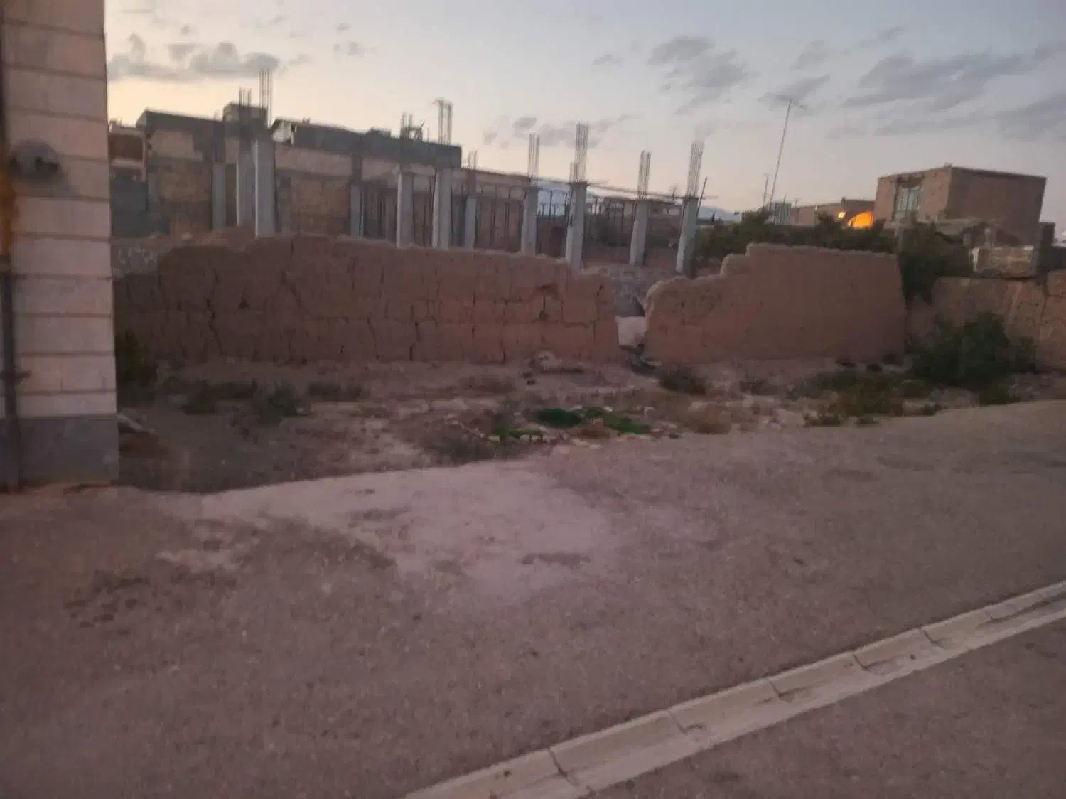 زمین مسکونی بهترین برای ساخت خانه ویلایی|فروش زمین و ملک کلنگی|بسطام, |دیوار