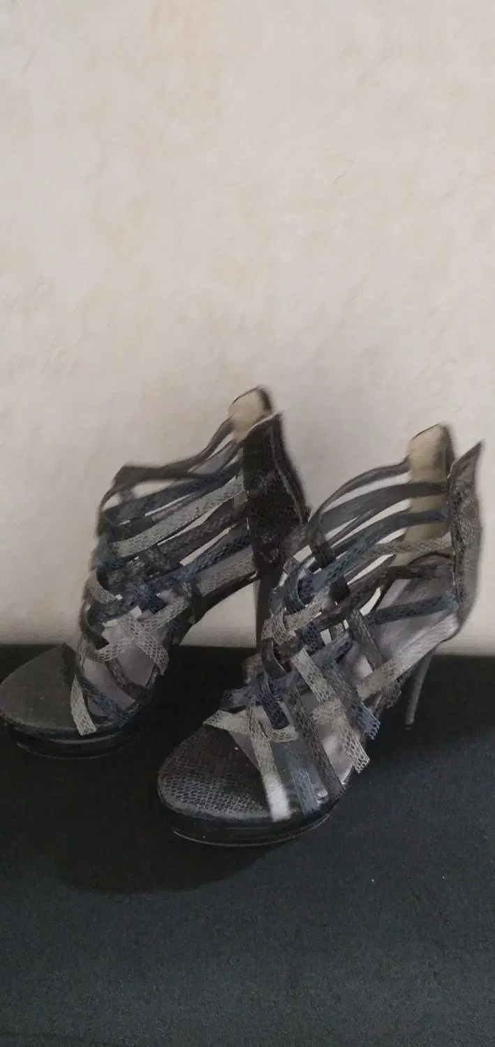 کفش صندل|کیف، کفش، کمربند|پردیس, فاز ۳|دیوار