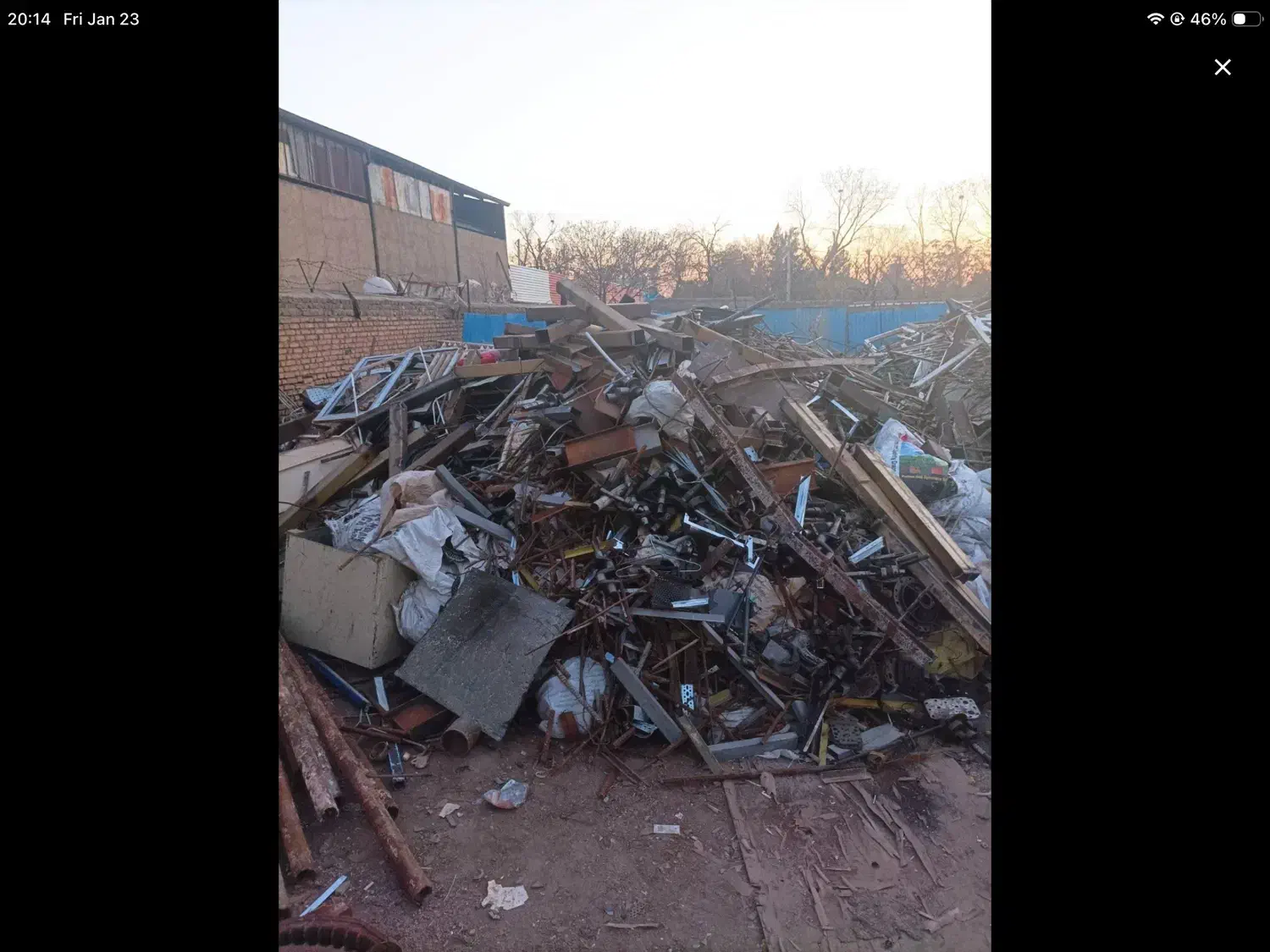 خریدوفروش‌انواع ضایعات فلزات،پلی اتیلن،کاغذ و غیره|عمده‌فروشی|ری, بازار آهن|دیوار