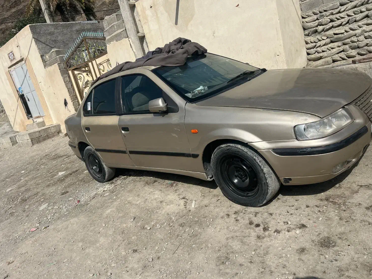 سمند مدل 83ـ رنگ ام داره ـ لاستیک ۶۰درصد ـ|خودرو سواری و وانت|قصرقند, |دیوار