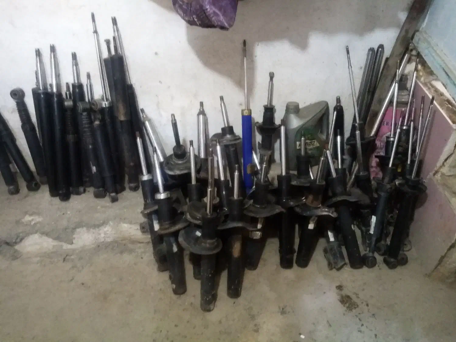 لوازم استوک ماشین|قطعات یدکی و لوازم جانبی|سنندج, |دیوار