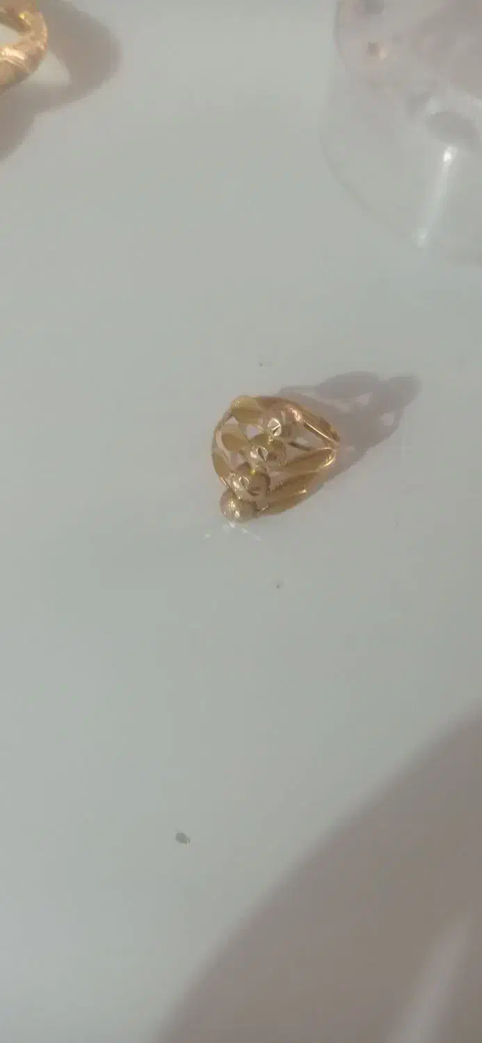 فروش مقداری طلا قیمت 100بالا تابلو|جواهرات|لردگان, |دیوار