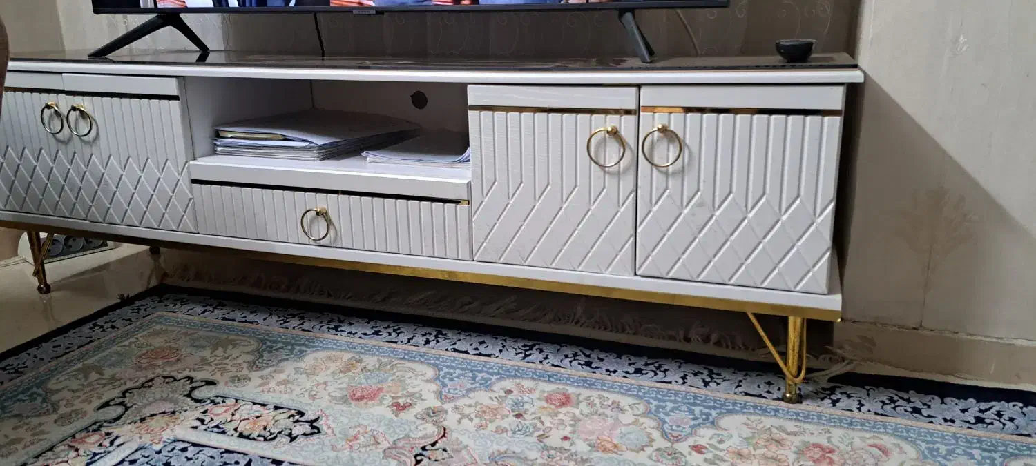 میز تی وی و جا کفشی|میز تلویزیون|ری, شهادت|دیوار