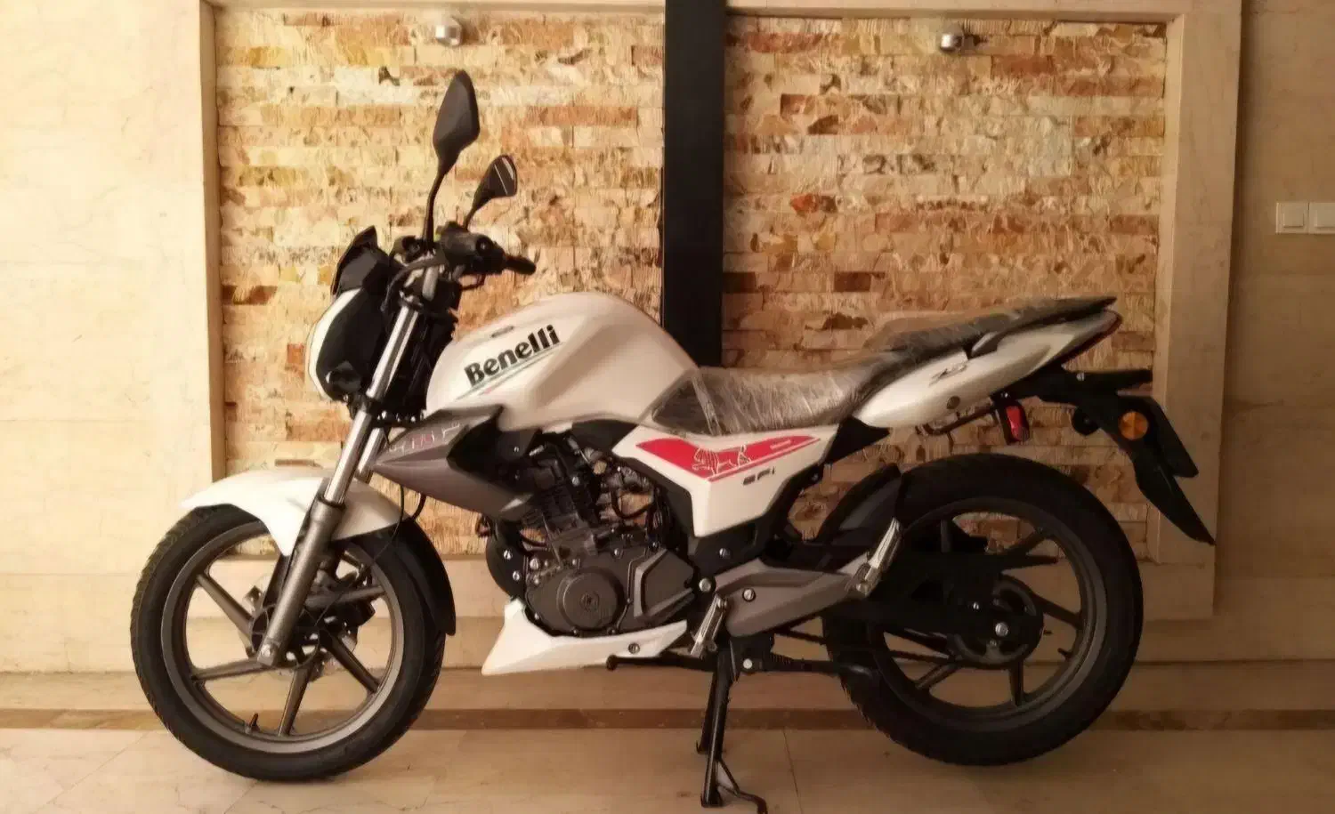 بنلی ۱۵۰ مدل ۱۴۰۱، سفید، کارکرد صفر کیلومتر|موتورسیکلت|شیراز, طلاب|دیوار