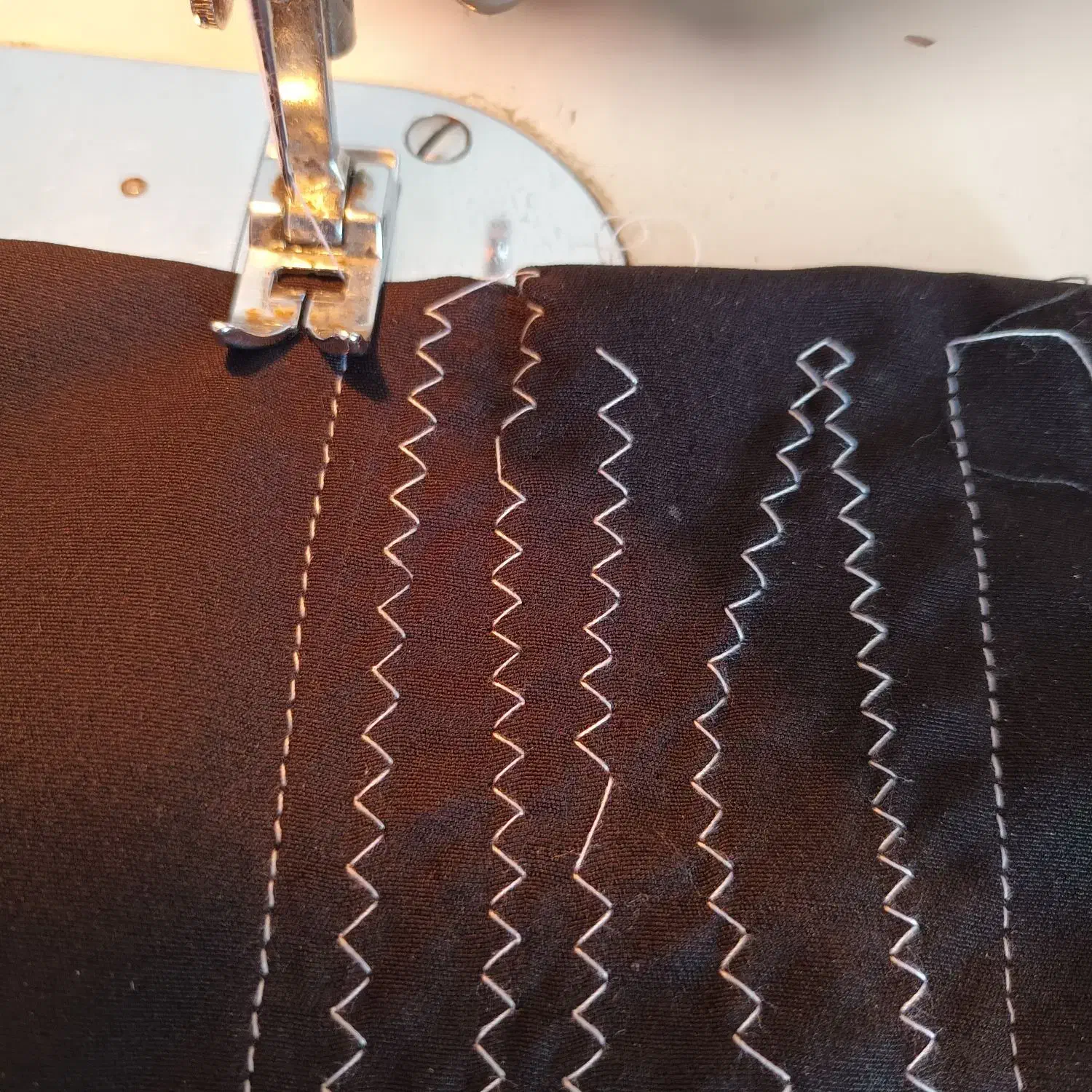 چرخ خیاطی ژانومه ۸۰۲|چرخ خیاطی و ریسندگی|ایلام, |دیوار