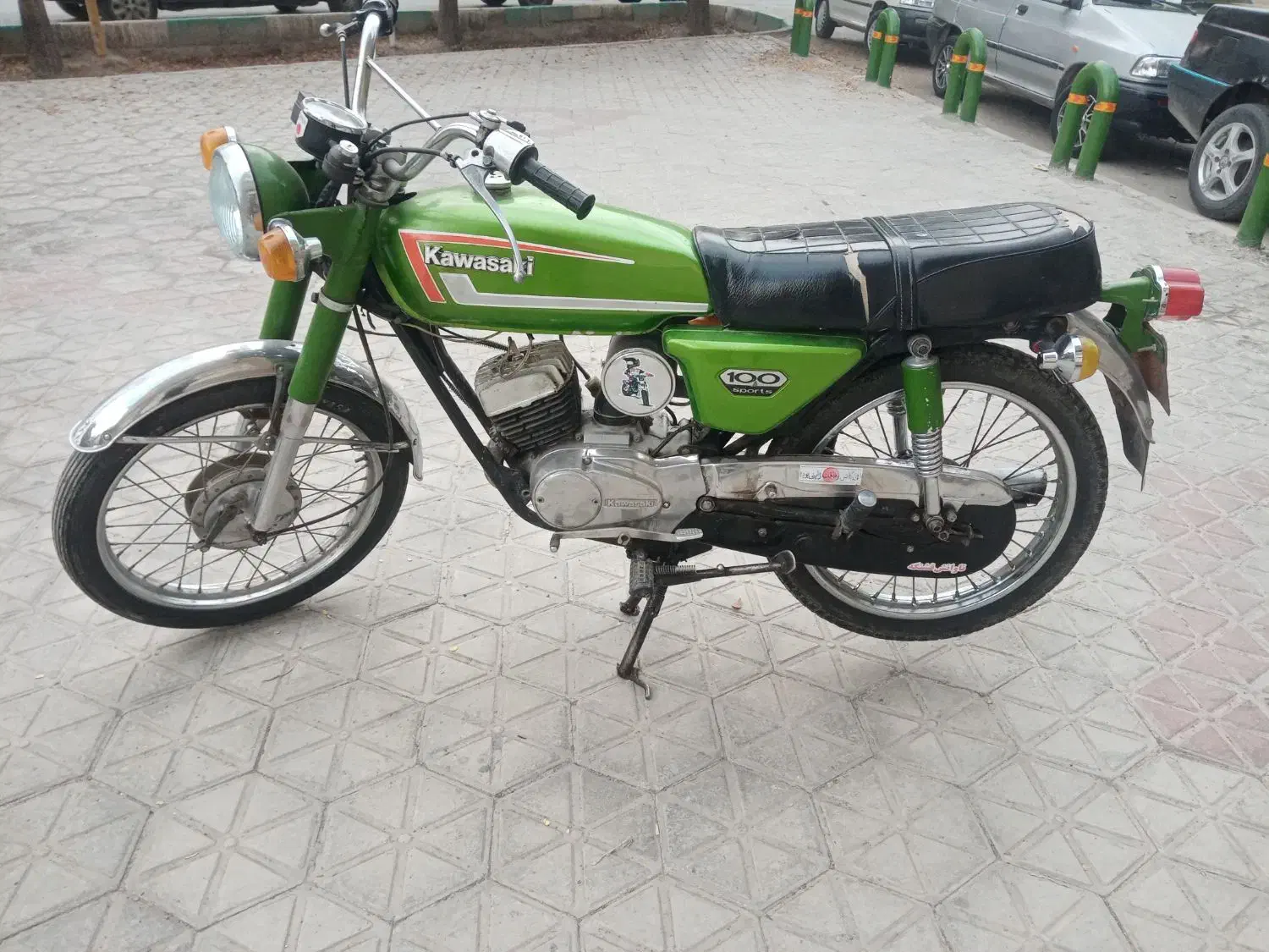 کاوازاکی 100|موتورسیکلت|ابریشم, |دیوار