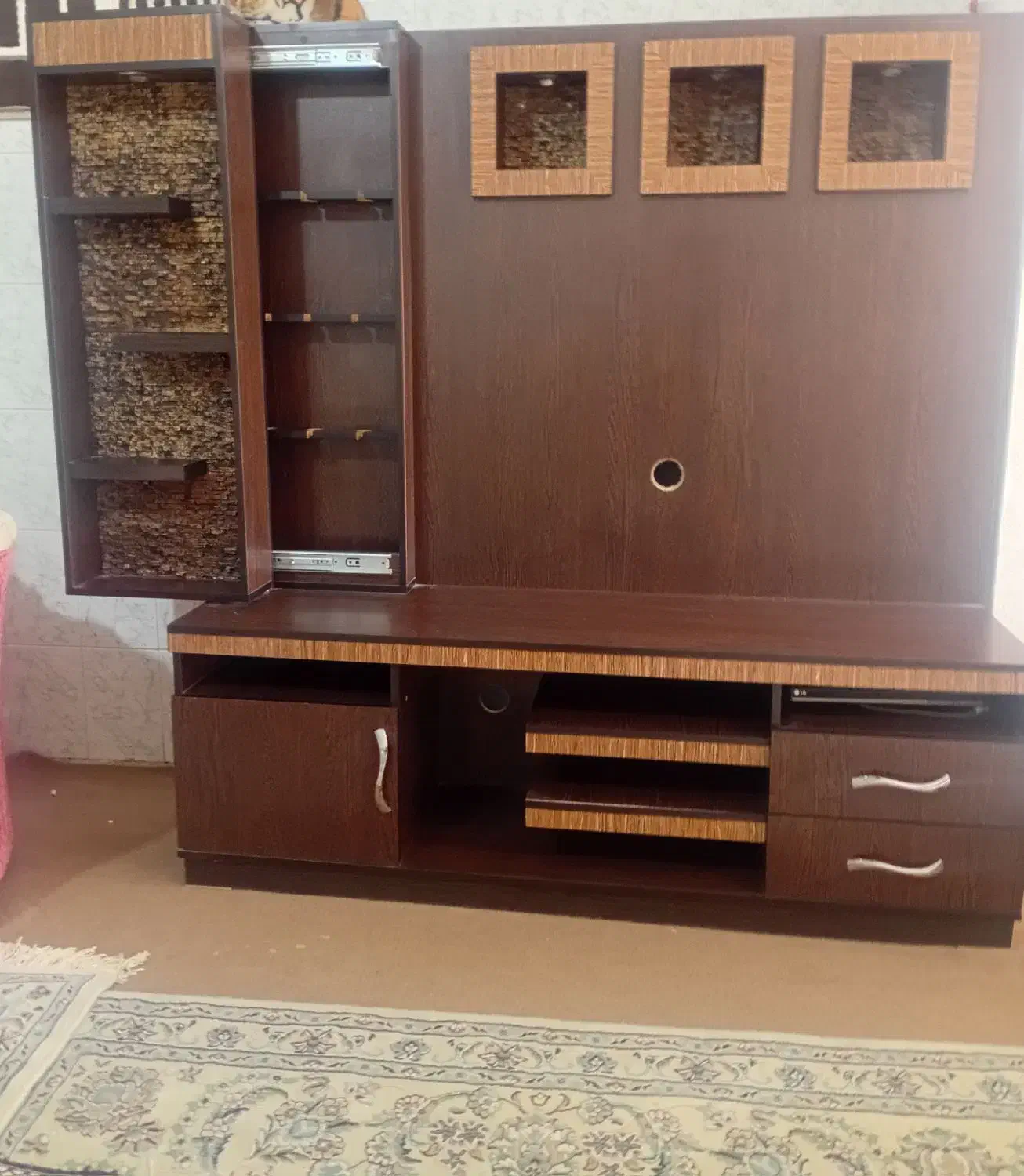 میز تلوزیون ام دی اف کاملا سالم|میز تلویزیون|شیراز, شهرک سراج‎|دیوار