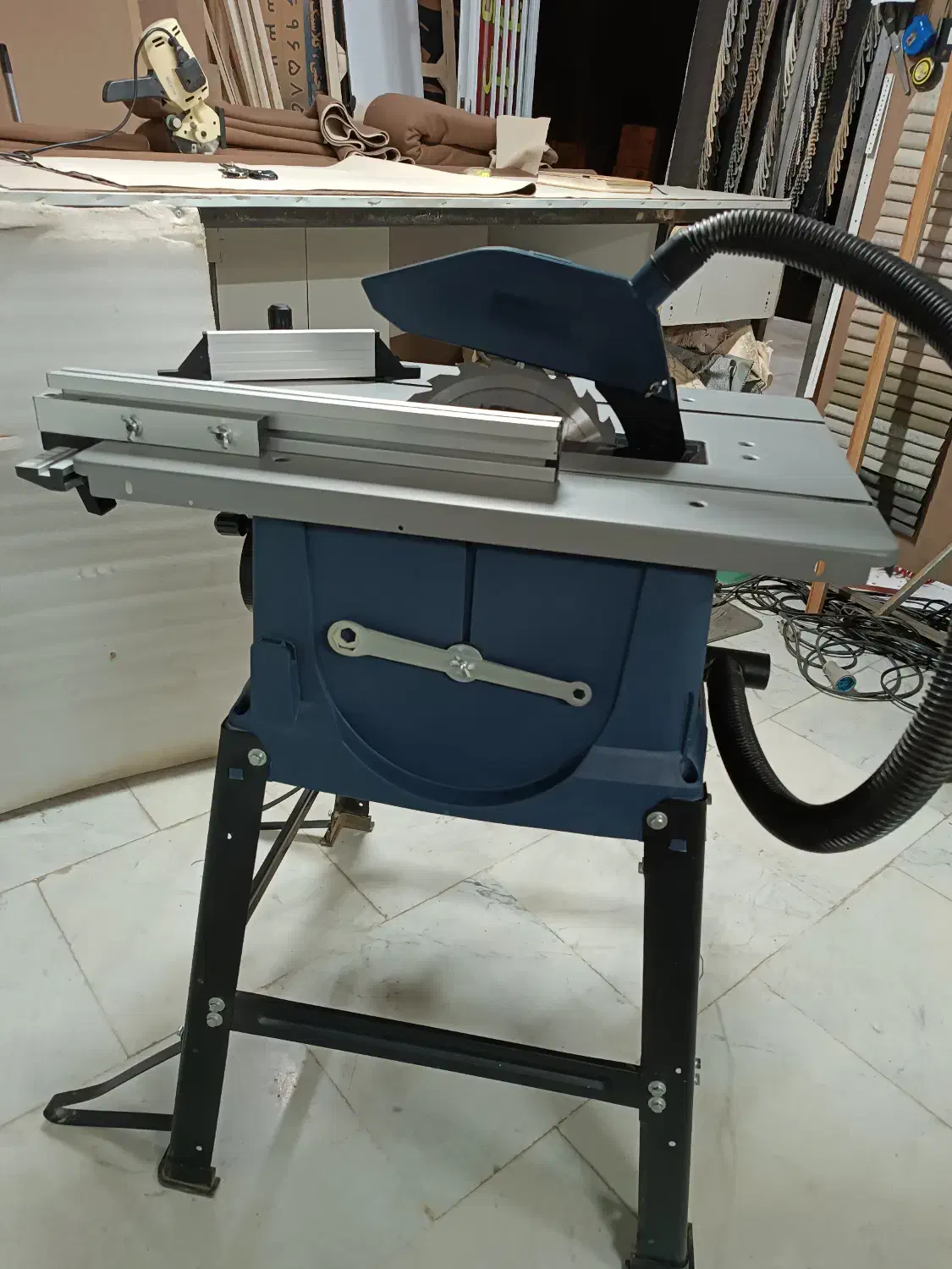 آره میزی نجاری|ابزارآلات|سنقر, |دیوار