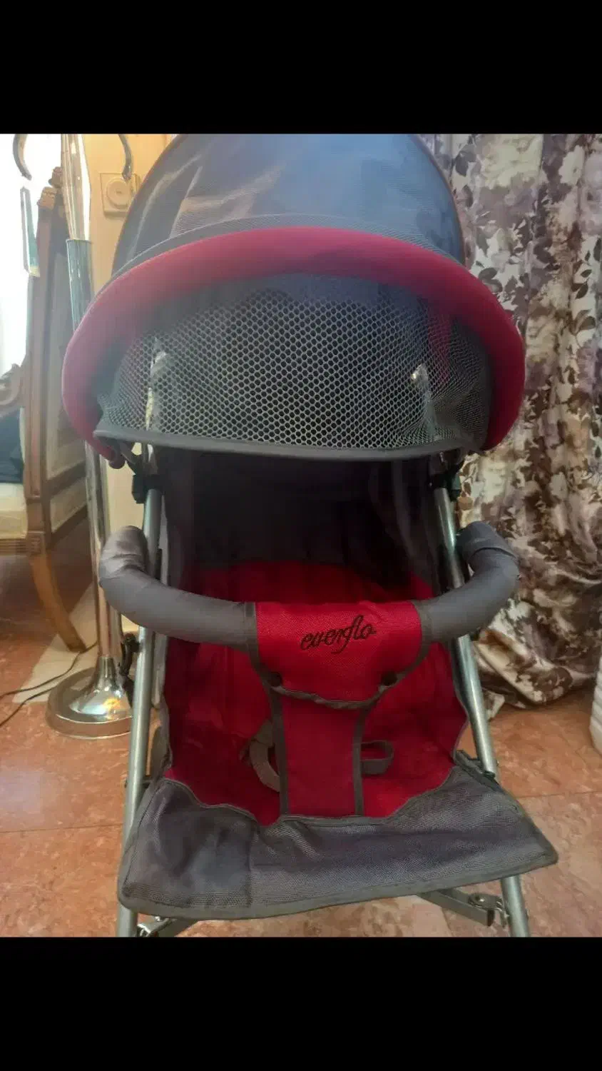 کالسکه عصایی مسافرتی به همراه صندلی ماشین|کالسکه و لوازم جانبی|تهران, فردوس|دیوار