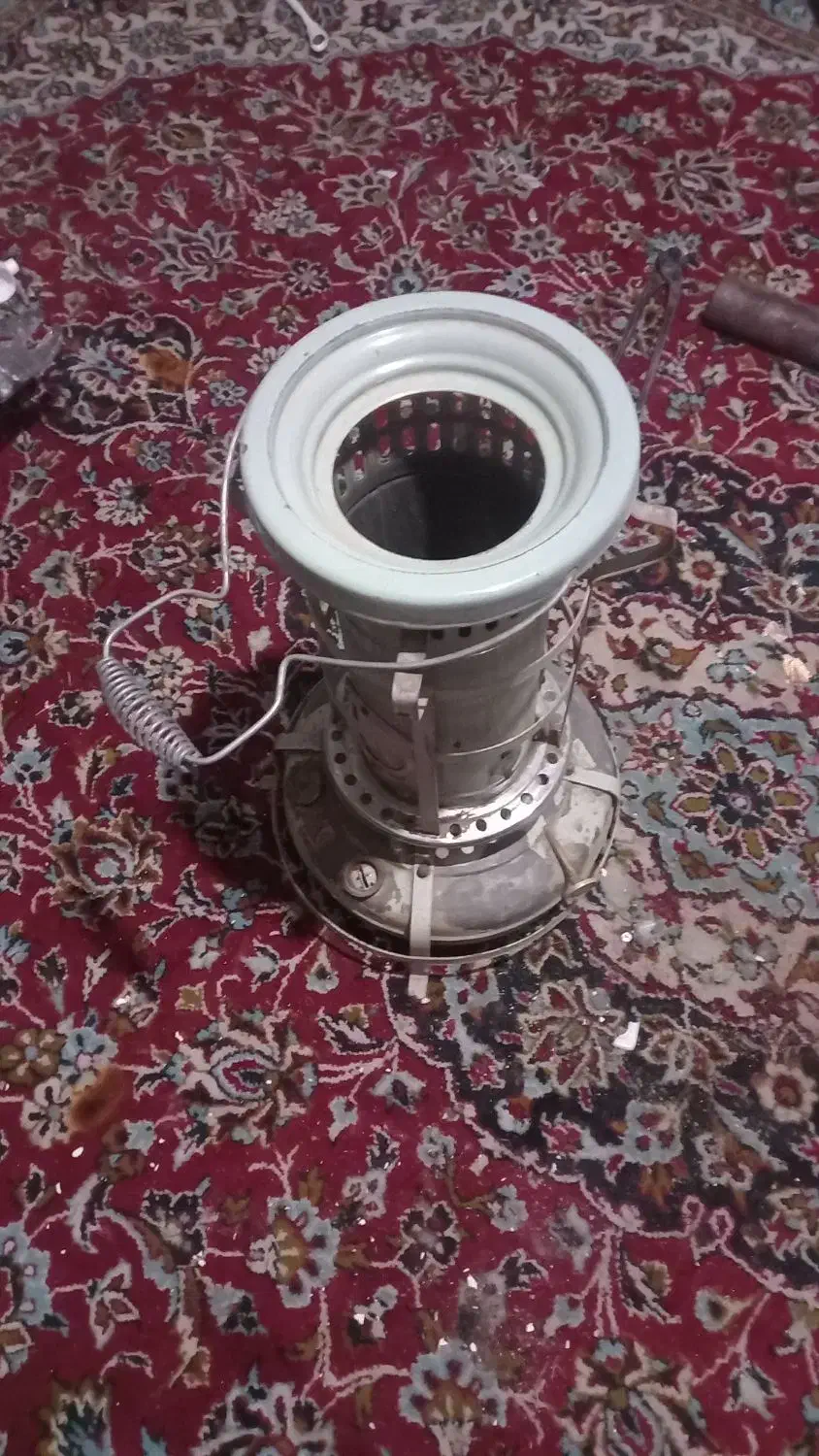 چراغ نفتی|کلکسیون اشیاء عتیقه|بیرجند, |دیوار