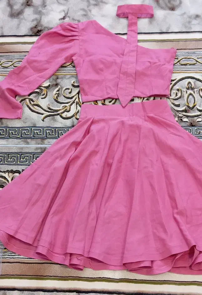 لباس مجلس ی|لباس|پاکدشت, حصار امیر|دیوار