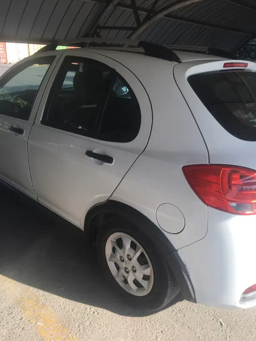 ماشین کوییک سفید ۱۴۰۰|خودرو سواری و وانت|بندرعباس, |دیوار