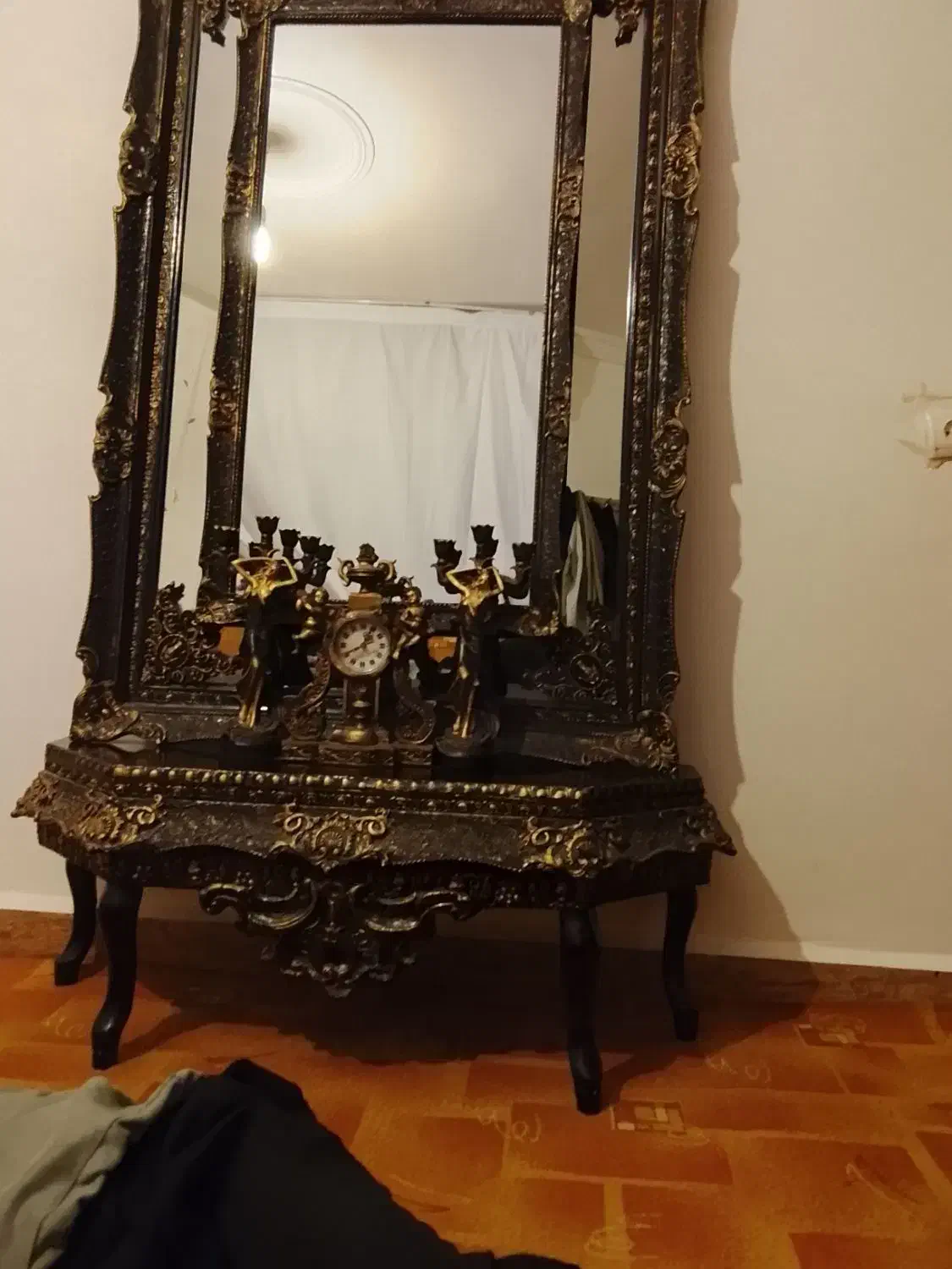 ایینه و کنسول نو نو بدون کوچکترین زدگی|بوفه، ویترین، کنسول|ایوان, |دیوار