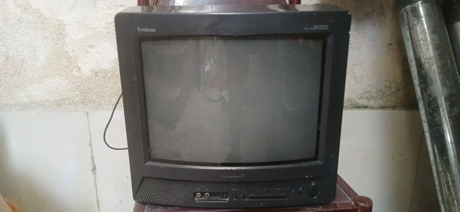تلوزیون قدیمی رنگی|تلویزیون و پروژکتور|لاهیجان, طالقانی|دیوار