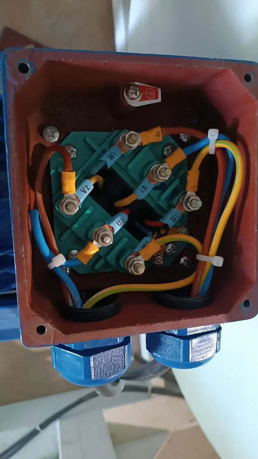 برق ساختمان و صنعتی|خدمات پیشه و مهارت|شوشتر, |دیوار