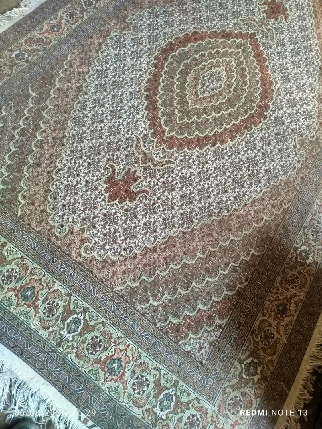 تک ۶متری هس پرداخت نشده بزنگ ممنونم|فرش|بناب, |دیوار