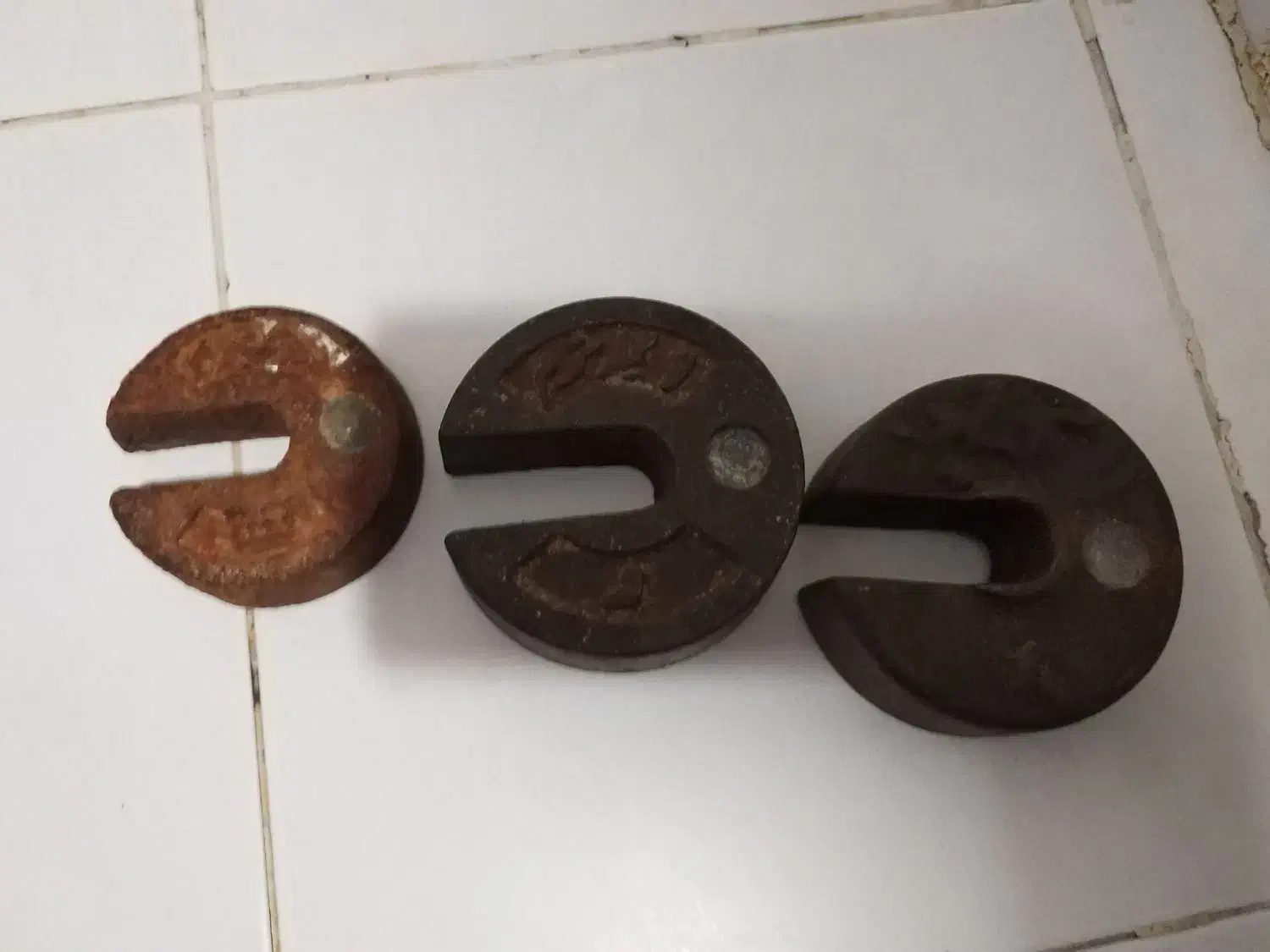 سنگ کیلو|کلکسیون اشیاء عتیقه|قم, حمام تالار|دیوار