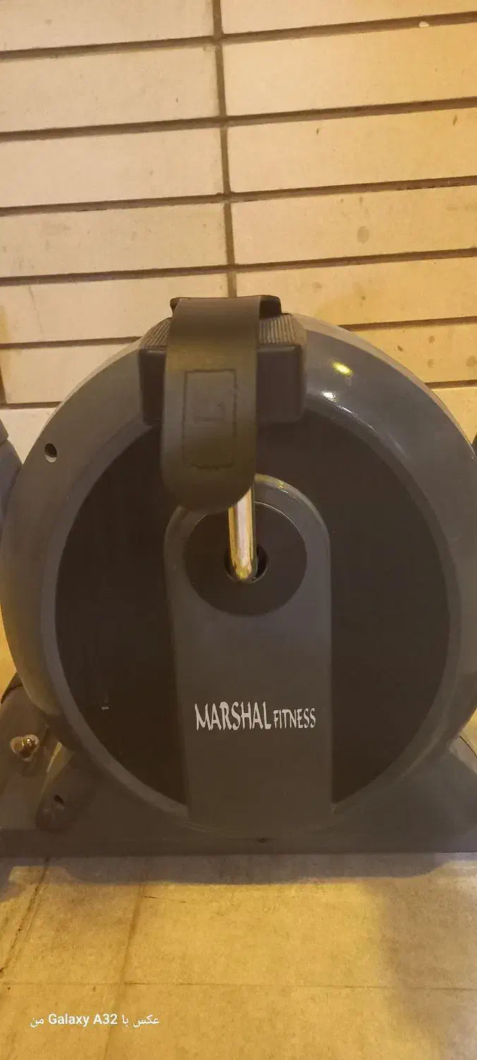 دوچرخه ثابت فیتنس خانگی|تجهیزات ورزشی|بروجن, |دیوار