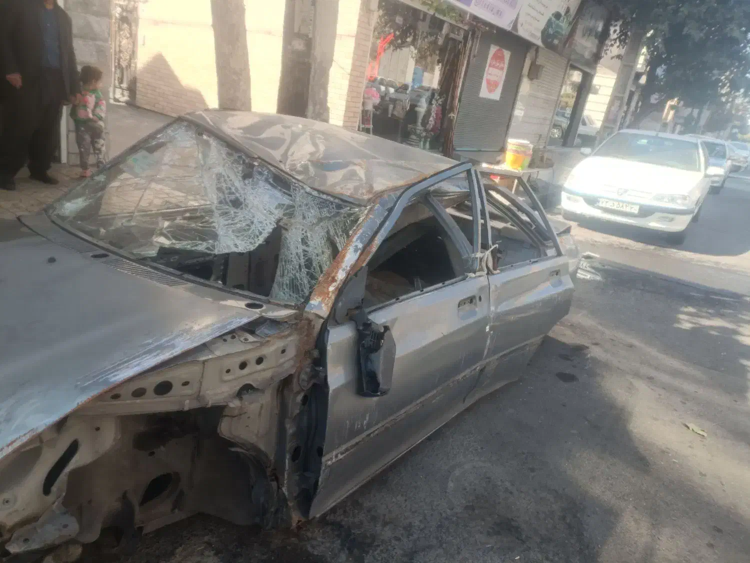 اطاق درب و گلگیر|قطعات یدکی و لوازم جانبی|فردیس, شهرک شهید حسینی|دیوار